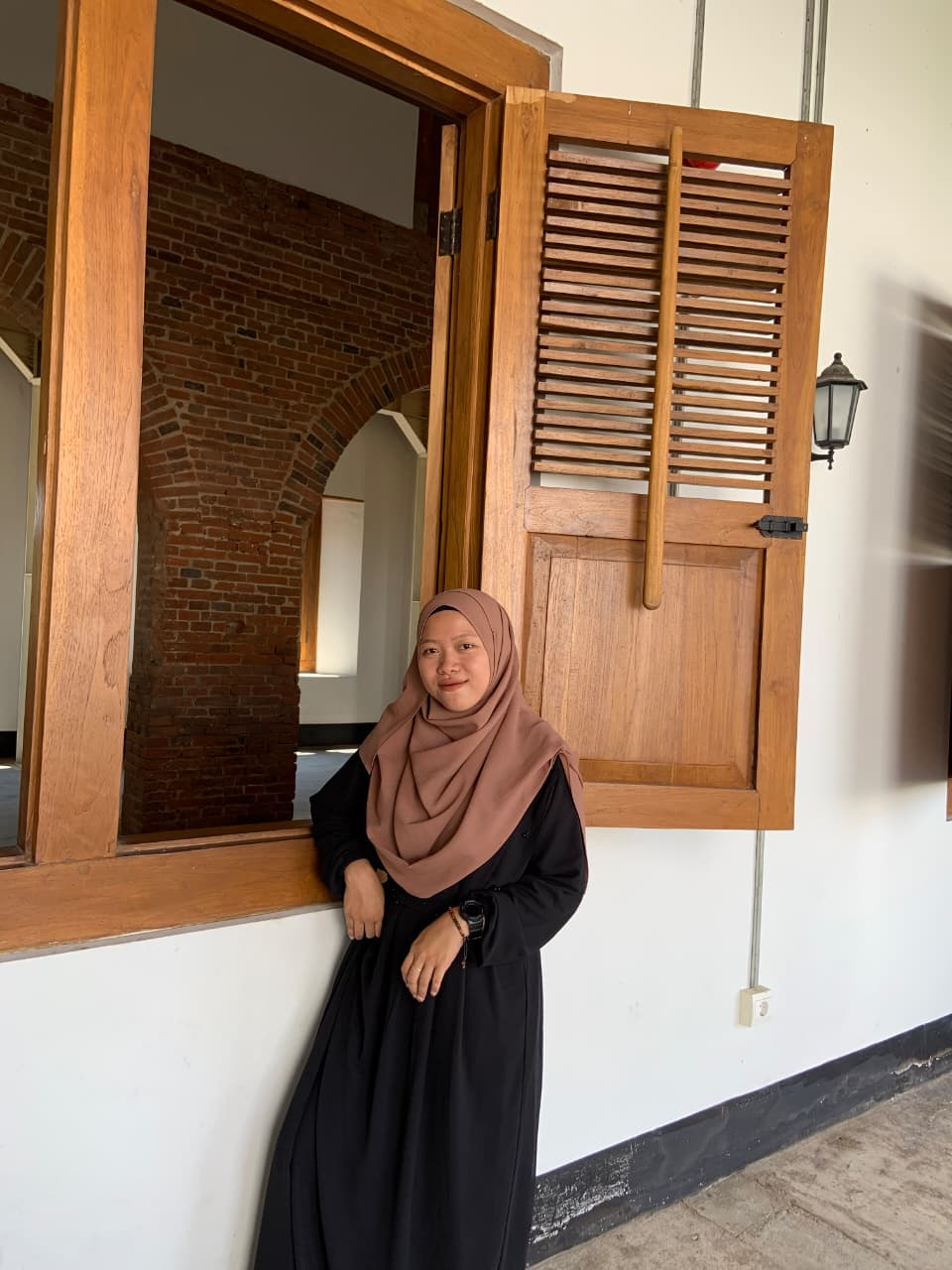 Hanifah, S.Pd. (Wali Kelas 4 Umar)